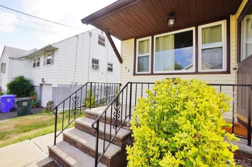 78 Mason St, Metuchen, NJ 08840-2947