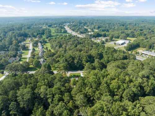 3845 Laurel Fls Dr, Lithonia GA 30039-6586 exterior