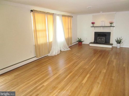 2130 Briggs Chaney Rd, Silver Spring MD 20905-4506 exterior