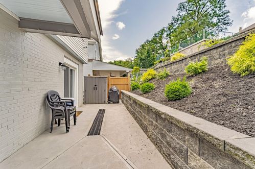 1323 Bellaire Pl, Pittsburgh PA  15226-1829 exterior