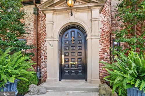 2446 Kalorama Rd, Washington DC 20008-1625 exterior