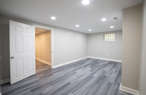 4572 Melvina Ave, Chicago IL  60630-3014 exterior