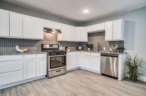 1422 Hansboro Ave, Dallas TX  75224-2552 exterior