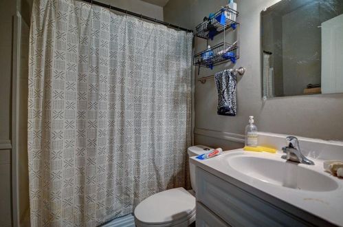 1145 Johnson St, Madison WI 53703-4137 exterior