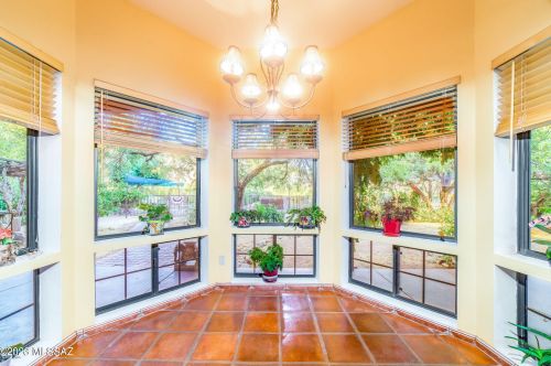 5470 Edwin Rd, Tucson AZ 85739-1924 exterior