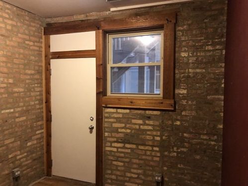 1649 Pratt Blvd, Chicago IL 60626-4104 exterior