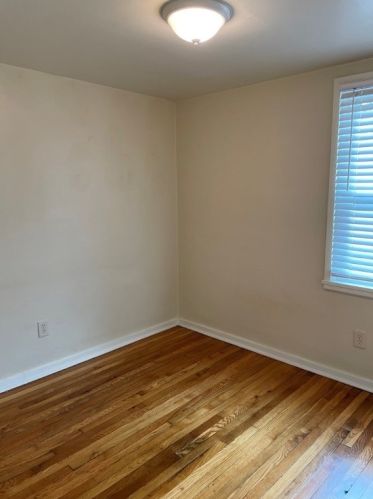 3805 Sunview Dr, Pittsburgh PA  15227-2634 exterior