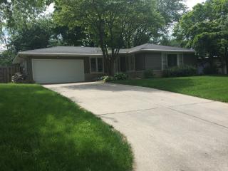 1204 Mayfair Rd, Champaign IL  61821-5026 exterior