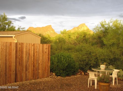 2421 Double O Pl, Tucson AZ 85713-6717 exterior