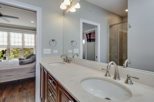 3455 Whipple St, Chicago IL 60655-2303 exterior