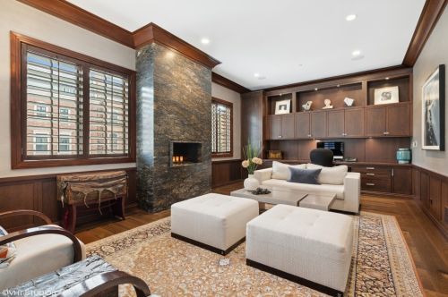 2900 Hermitage Ave, Chicago IL 60609-2733 exterior