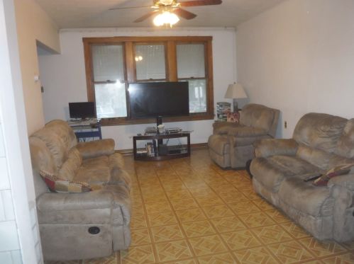 4938 Damen Ave, Chicago, IL 60625-1415