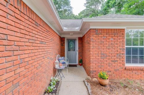 3300 Governors Ct, Duluth GA 30096-3571 exterior