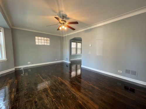 6840 Paulina St, Chicago, IL 60636-3309