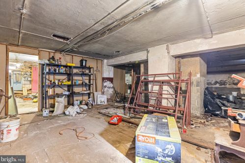 1600 18 St, Philadelphia PA 19145-1435 exterior