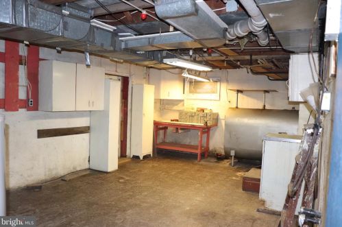 727 Chestnut St, Limerick PA 19468-2117 exterior