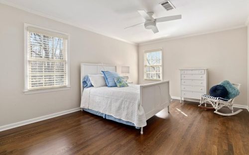 7105 Faunsworth Dr, Atlanta GA 30328-1941 exterior