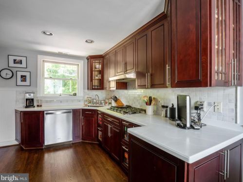 301 Glendale Ave, Alexandria VA 22301-2407 exterior