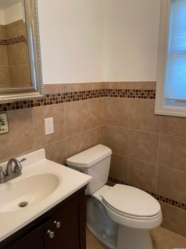 337 August Rd, Babylon NY  11703-1014 exterior