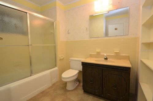 402 Allen St, Punta Gorda FL 33950-6001 exterior