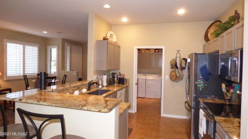 561 Knotwood St, Green Valley AZ 85614-5971 exterior