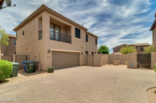 2411 Dusty Wren Dr, Phoenix AZ  85085-7034 exterior