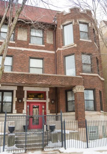 3524 King Dr, Chicago IL 60653-1150 exterior