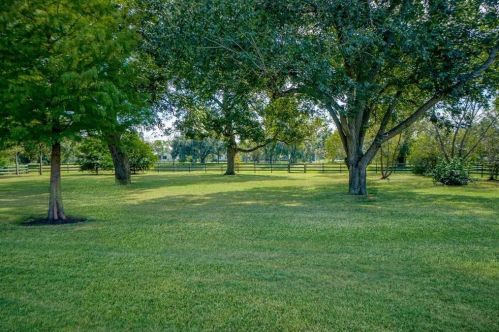 4710 Old Pecan Trl, Fulshear TX 77441-3805 exterior