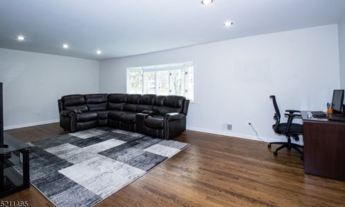 83 Rutgers Ave, Berkeley Heights NJ  07922-1950 exterior