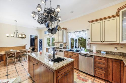 4561 Beechwood Lk Dr, Naples FL 34112-6102 exterior