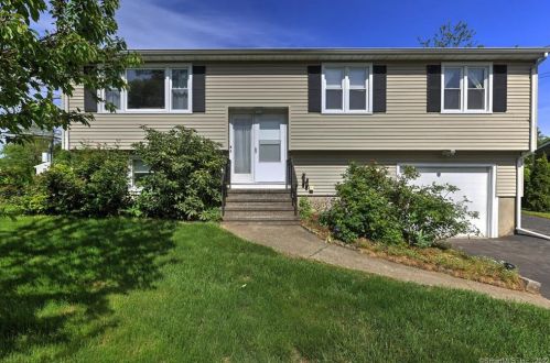 6 Munson St, Milford, CT 06461-3022