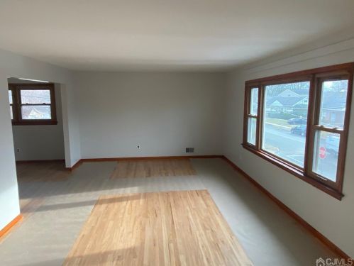 693 Linden Ave, Rahway NJ  07065-3623 exterior