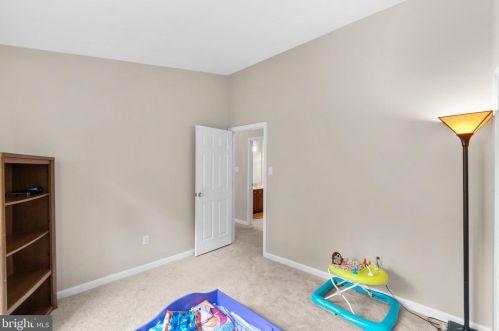 10158 Bracken Dr, Ellicott MD  21042-1675 exterior