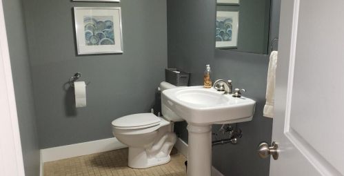 251 Eastowne Dr, Meskegon MI  49444-3757 exterior