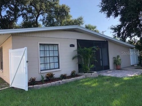 4512 Henry Ave, Tampa, FL 33614-5436