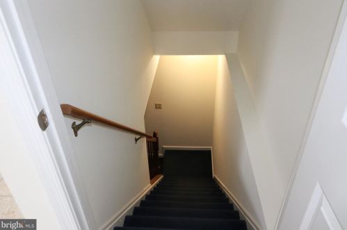 3 Lennon Ct, Glen Burnie MD 21061-2568 exterior