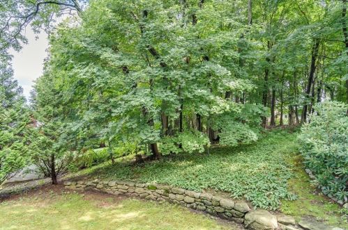 25 Hunnewell Ave, Newton MA 02458-2216 exterior