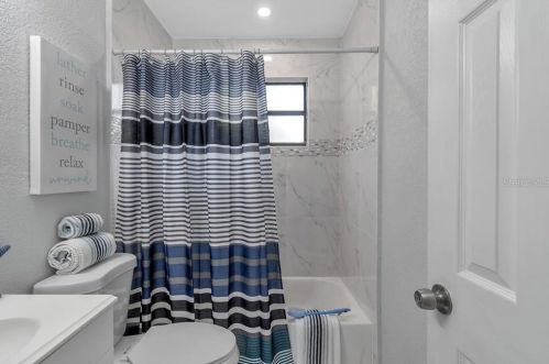 718 Riv Dr, Tampa FL 33617-7857 exterior