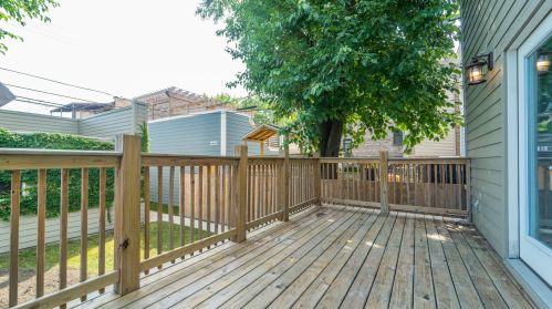 2317 Addison St, Chicago IL 60618-6042 exterior