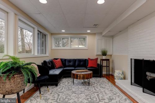 4513 Apple Tree Dr, Alexandria VA  22310-2901 exterior