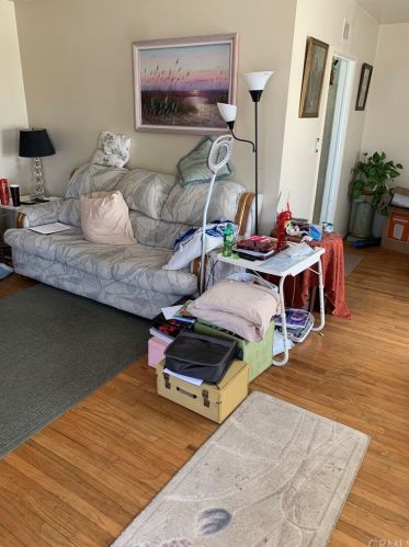 1801 Oak Ave, Fullerton CA 92833-3728 exterior