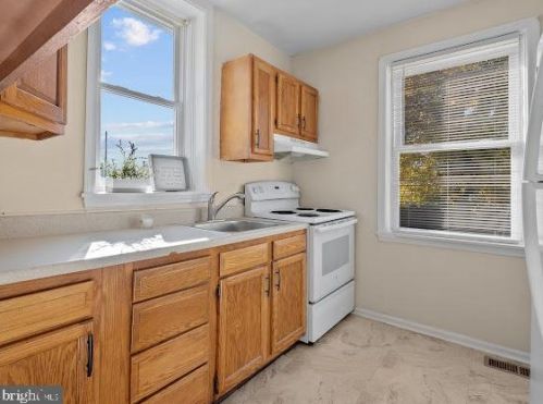 303 Franklin Ave, New Castle DE 19720-2516 exterior