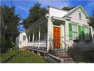 553 Rutledge Ave, Charleston SC  29403-4649 exterior