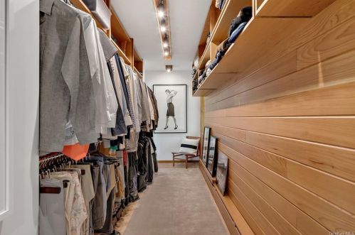 9 Fox Run, Armonk NY 10504-1011 exterior