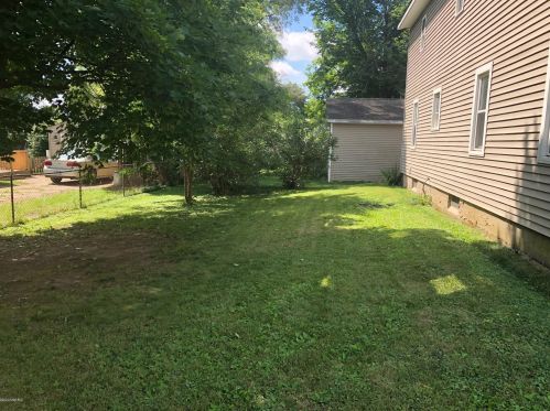 711 G Ave, Kalamazoo MI 49004-1404 exterior