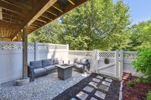 1908 Bayley Ct, Bridgewater NJ  08807-3544 exterior