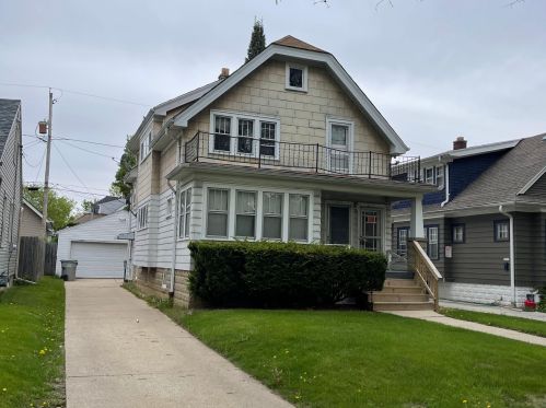 2935 56th St, Milwaukee, WI 53210-3109