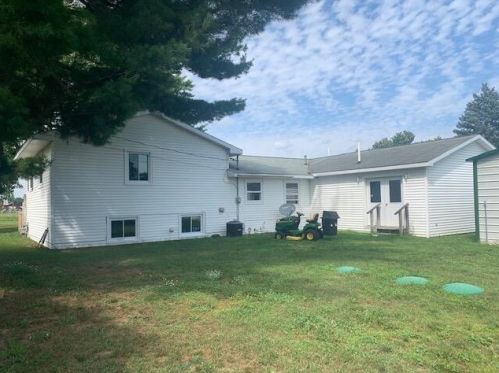 20461 Spruce Rd, Big Rapids MI 49307-9731 exterior