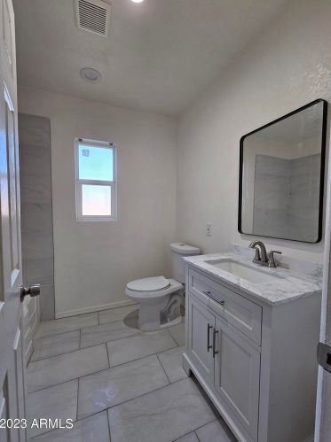 2932 Diamond St, Phoenix AZ  85008-5015 exterior