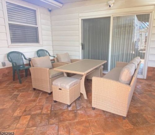 247 Montclair Ave, Newark NJ  07104-2355 exterior